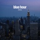 Allisha - blue hour ()